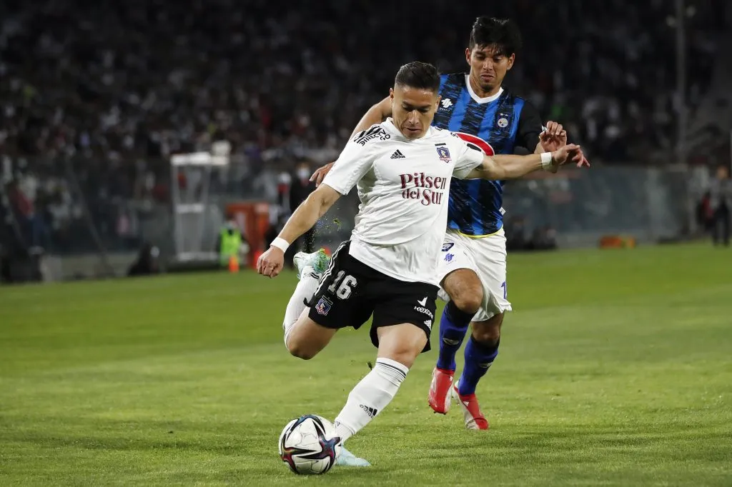 El Torta Opazo estuvo durante cinco años y medio en su primer ciclo en Colo Colo.  (Felipe Zanca/Photosport).