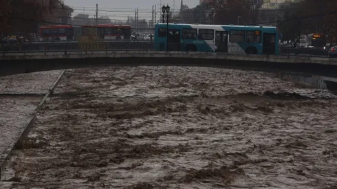 ¿Hay un mapa para ver en dónde se cortaría el agua en Santiago?