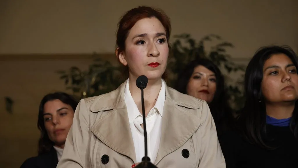 Diputada Catalina Perez punto de prensa 19/06/2023