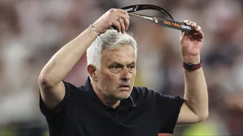 José Mourinho estalló contra el árbitro tras perder la final de la UEFA Europa League.