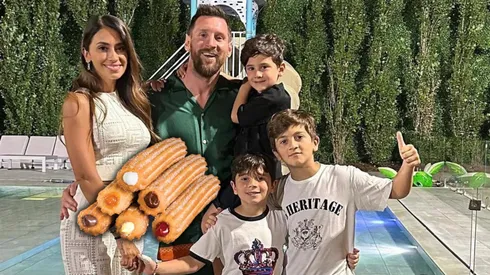 Emotivo: repartidor llora tras entregar especial pedido a los Messi