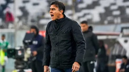 Gustavo Quinteros golpeó la mesa para exigir a la directiva que se apure con los refuerzos de Colo Colo.