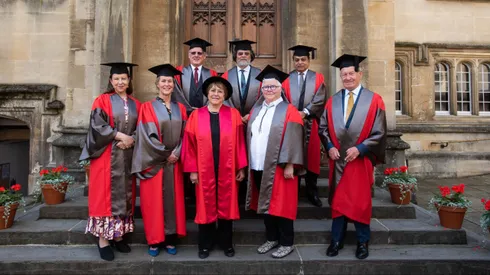 Bachelet recibe título honorífico