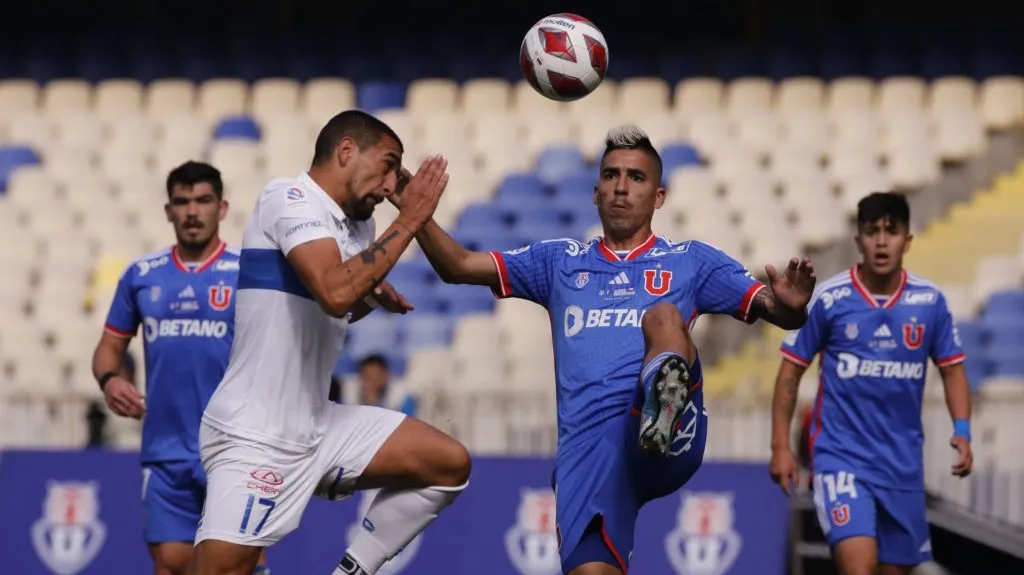 Leandro Fernández en el clásico universitario