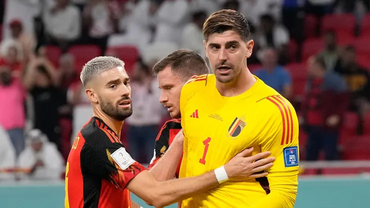 Compañero de selección le pega duro a Courtois.