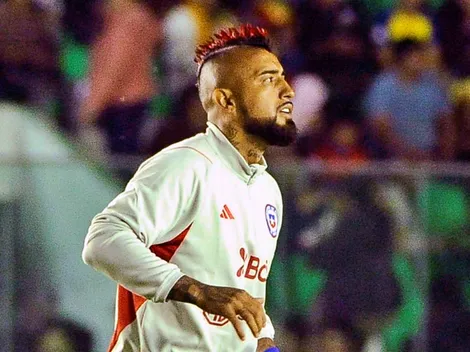 El Rey Arturo trata de “huevón payaso” a hincha mala leche