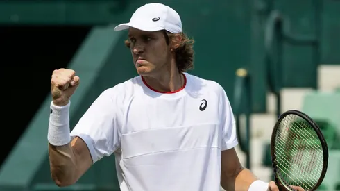 Nicolás Jarry con el puño de un ganador.