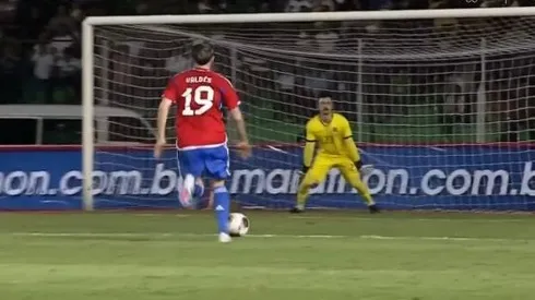 Diego Valdés se perdió un gol clave en su prueba de fuego con la selección chilena.