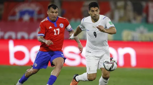 Luis Suárez también deja la selección de Uruguay.