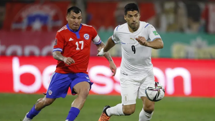 Luis Suárez también deja la selección de Uruguay.