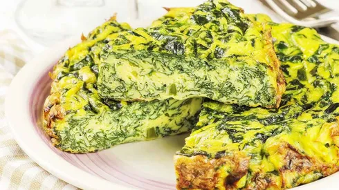 Receta de tortilla de acelgas fácil y rápida en casa