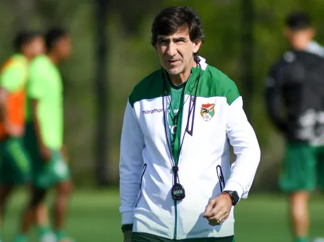 Costas se protege de la Roja y convoca de emergencia