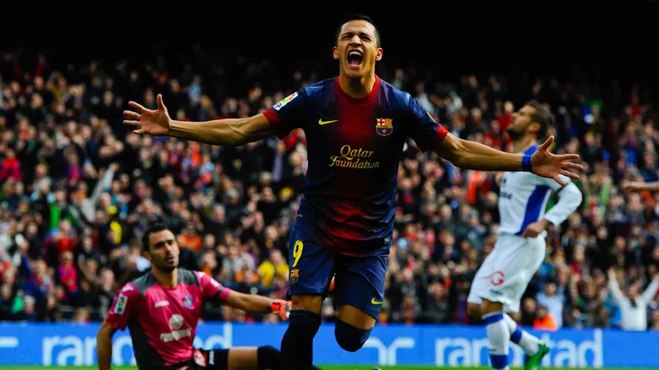 Alexis Sánchez fue una pesadilla para muchos defensores en 2012-2013, cuando vestía la del Barcelona.