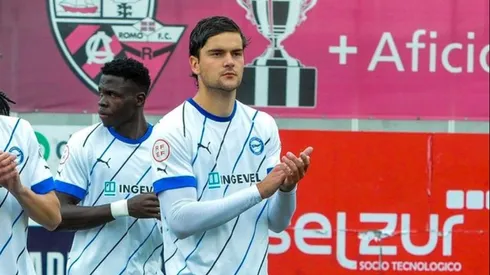 El defensa del Alavés B, Sebastián Pino, podría jugar en la Primera División española.