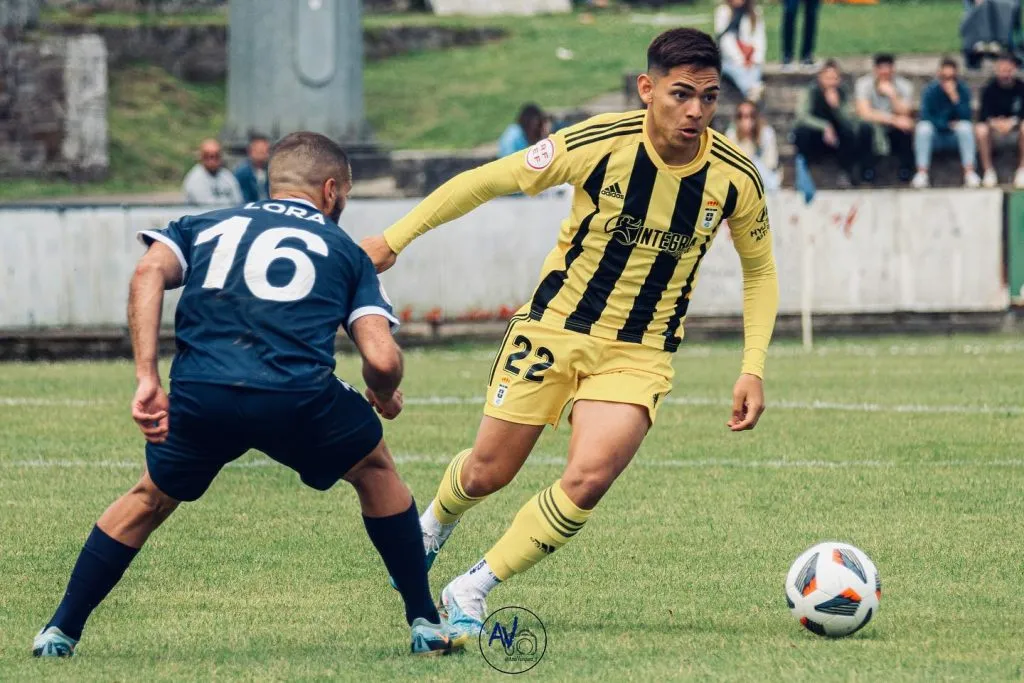 Joan Cruz no logró ganarse un lugar en la pretemporada del Real Oviedo. | Foto: Real Oviedo.