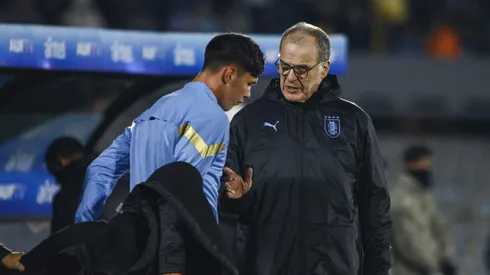 El baile de Marcelo Bielsa a Nicaragua se toma las portadas en Uruguay