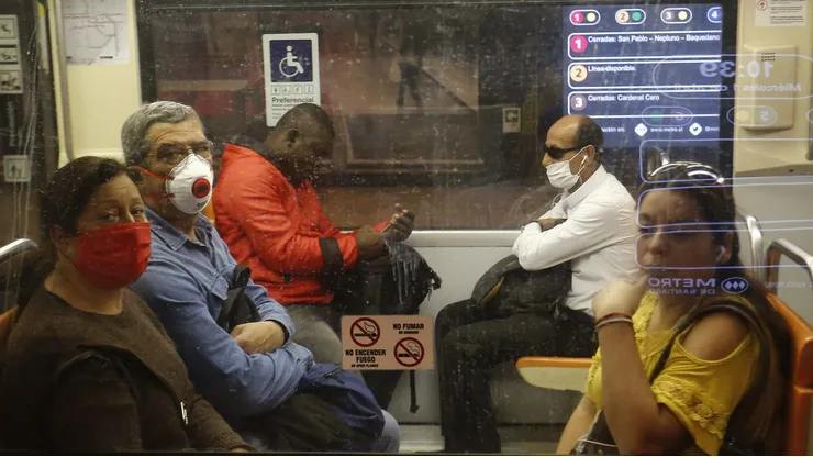 La crisis sanitaria por virus respiratorias podría marcar el regreso masivo de las mascarillas.