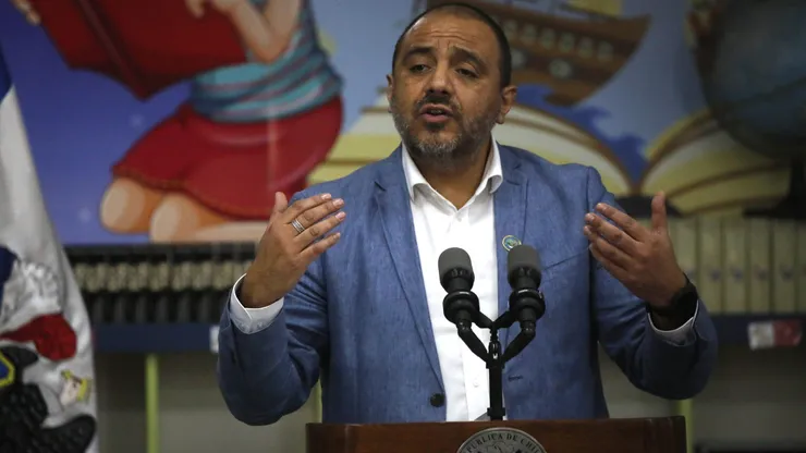 Ministro de Educación Marco Antonio Avila.