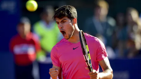 Carlos Alcaraz se fue eliminado en cuartos de final del Abierto de Australia. | Foto: Getty