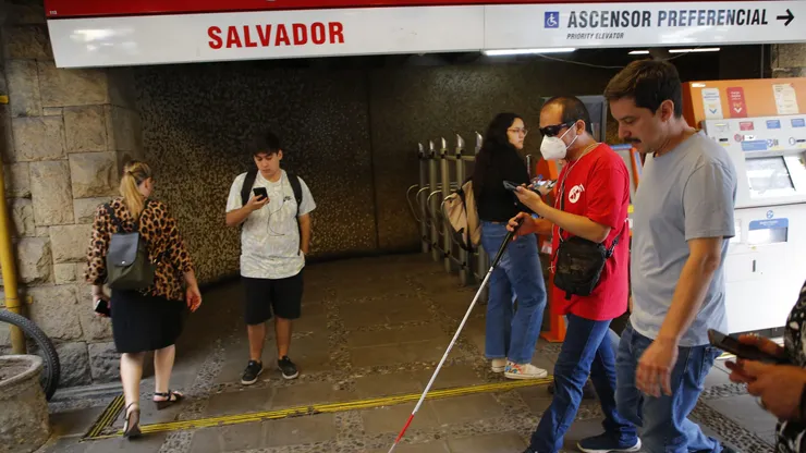 ¿A qué reconocido grupo de K-Pop saludó el Metro de Santiago?