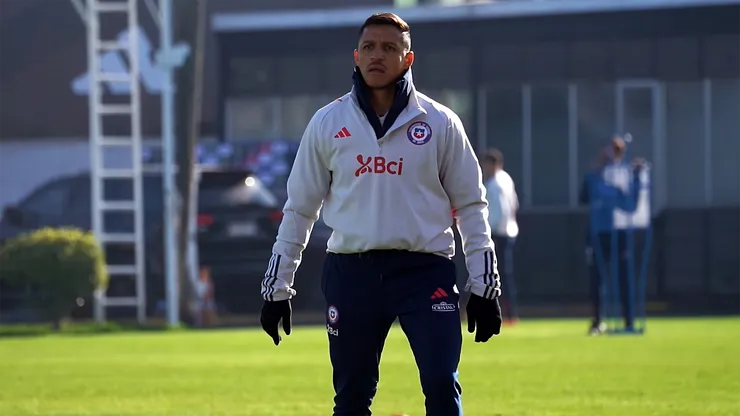 La Roja completa: llegaron Alexis y Vidal.