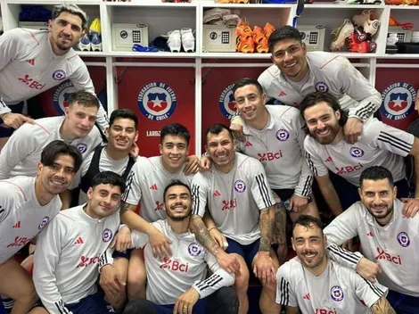 Miren el pajarito: la divertida foto del camarín de la Roja