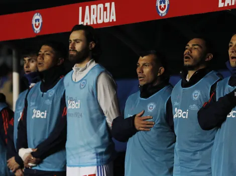 ¿Welasilo? Medel y Brereton protagonizan hilarante momento en el himno