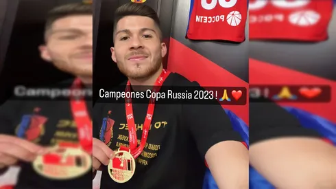 Bandera chilena y medalla.