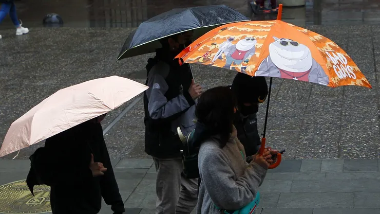 Lluvia en Santiago (2022)