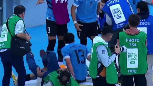 ¡Tremendo porrazo! La accidentada celebración de Uruguay Sub 20