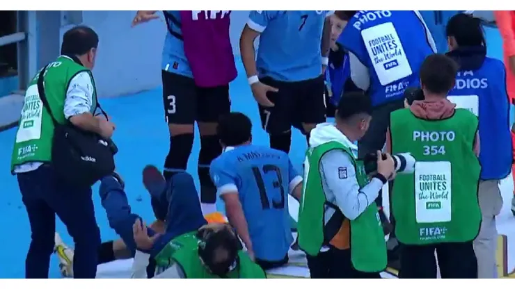 ¡Tremendo porrazo! La accidentada celebración de Uruguay Sub 20