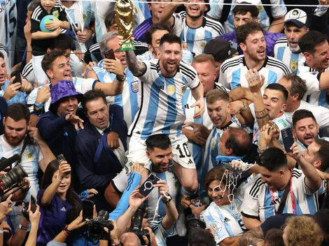 Kun bromea con Messi en Miami: "Me sigue a todos lados"