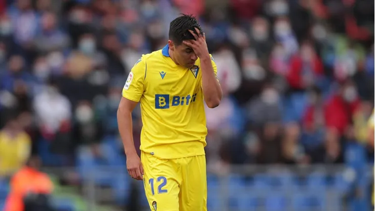 Alarcón terminó su préstamo y debe volver al Cádiz