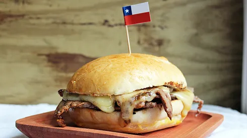 Conoce cuándo es el Día del Barros Luco en Chile.