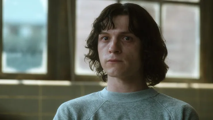 Así es The Crowded Room la serie de Apple TV+ con Tom Holland