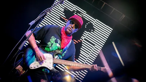 Un repaso a su gran carrera fue la presentación de Tom Morello en Chile.