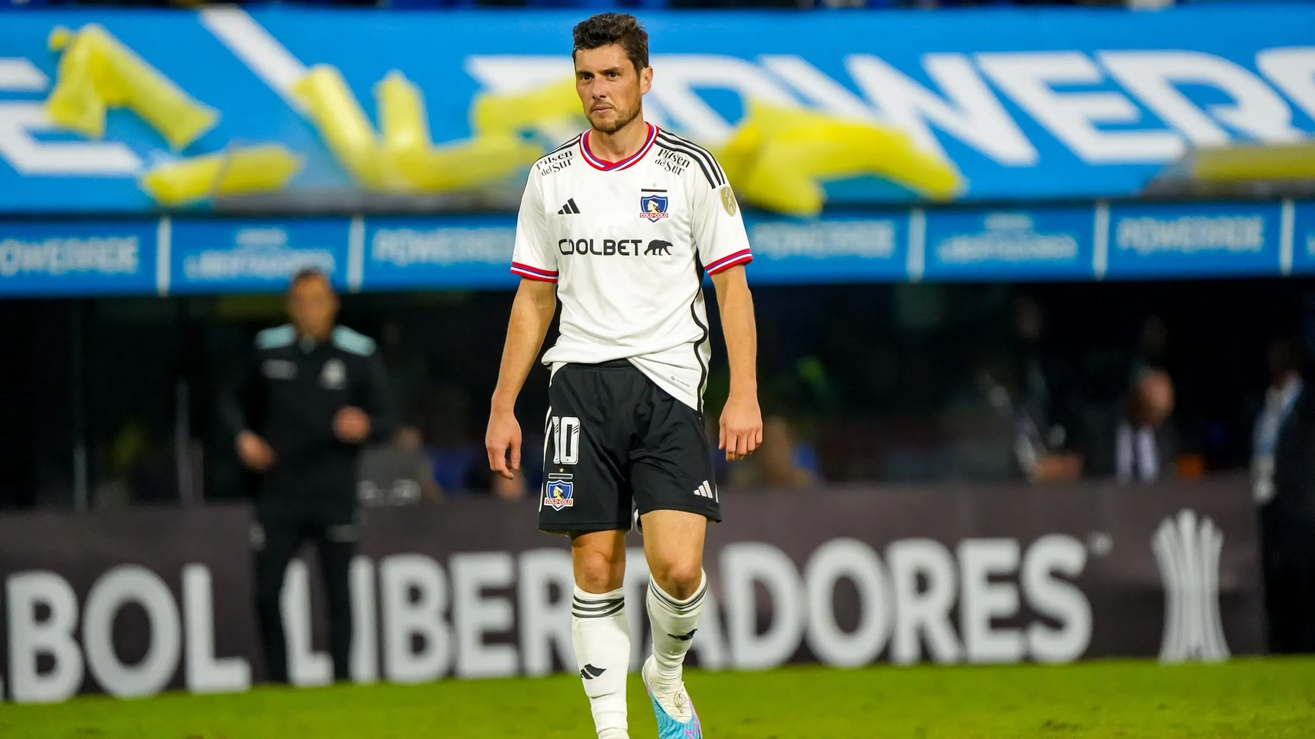 Marco Rojas, uno de los que se irá de Colo Colo. El Kiwi jugó 25′ en La Bombonera: ingresó por Marcos Bolados. (Guille Salazar/RedGol).