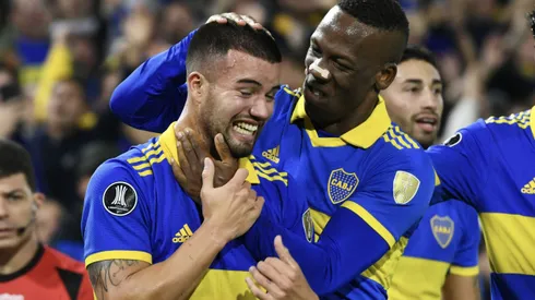 Boca Juniors pasa arriba de Colo Colo.