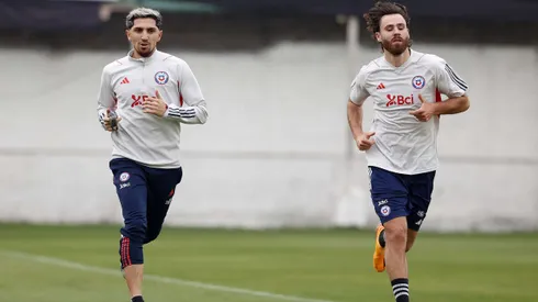 Ben Brereton Díaz llegó este martes y se sumó de inmediato a los entrenamientos de la selección chilena.