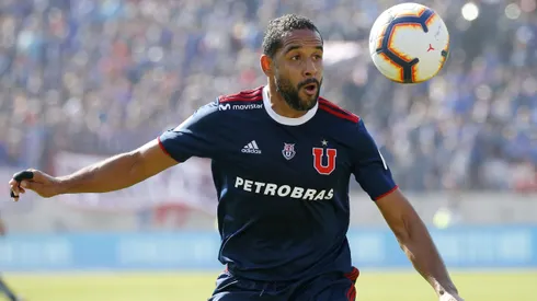 Jean Beausejour recordó cuando pudo ir a Boca Juniors. "Me llamó el entrenador, Guillermo Barros Schelotto", dijo.