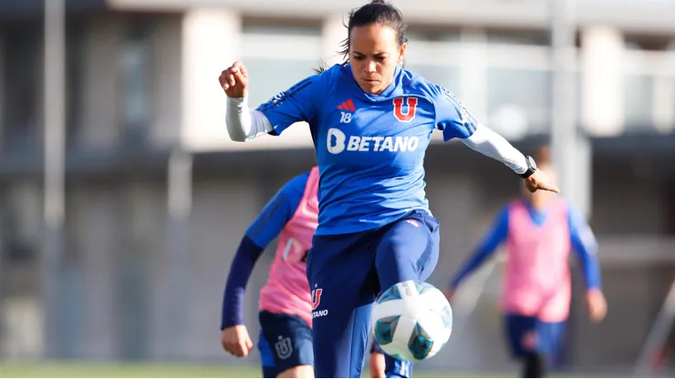 Bárbara Sánchez analiza la derrota de la U en el Clásico Universitario