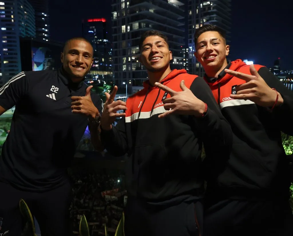 Los albos se entretuvieron con la presencia de sus hinchas (Foto: Colo Colo)