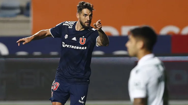 Joaquín Larrivey será jugador de Magallanes. Trae a Chile un objetivo a largo plazo: dirigir.