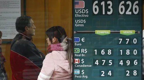 Casas de cambio en el centro de Santiago.