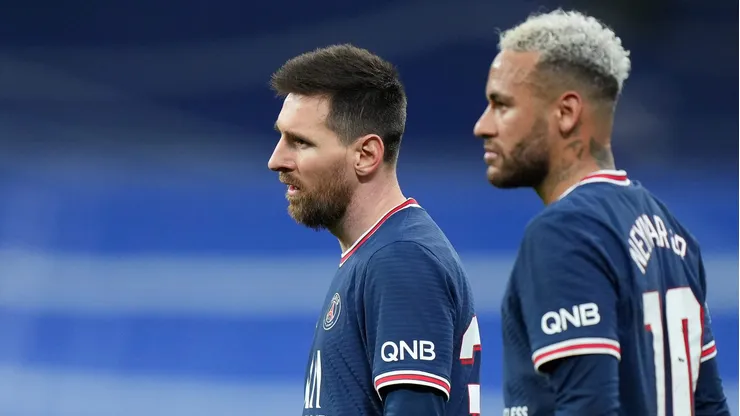 Neymar se despidió de su amigo Lionel Messi, quien no jugará más en el PSG.