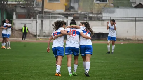 La UC agua la fiesta de la U se lleva el triunfo del Clásico Universitario Femenino