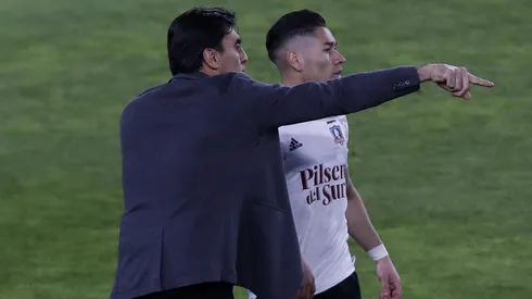 Gustavo Quinteros se refirió a la salida de Óscar Opazo, mientras se define su regreso a Colo Colo.