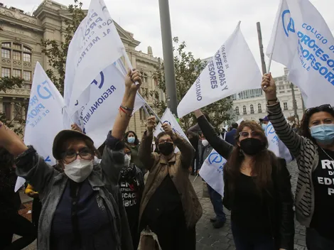Colegio de Profesores anuncia posible paro nacional en Chile
