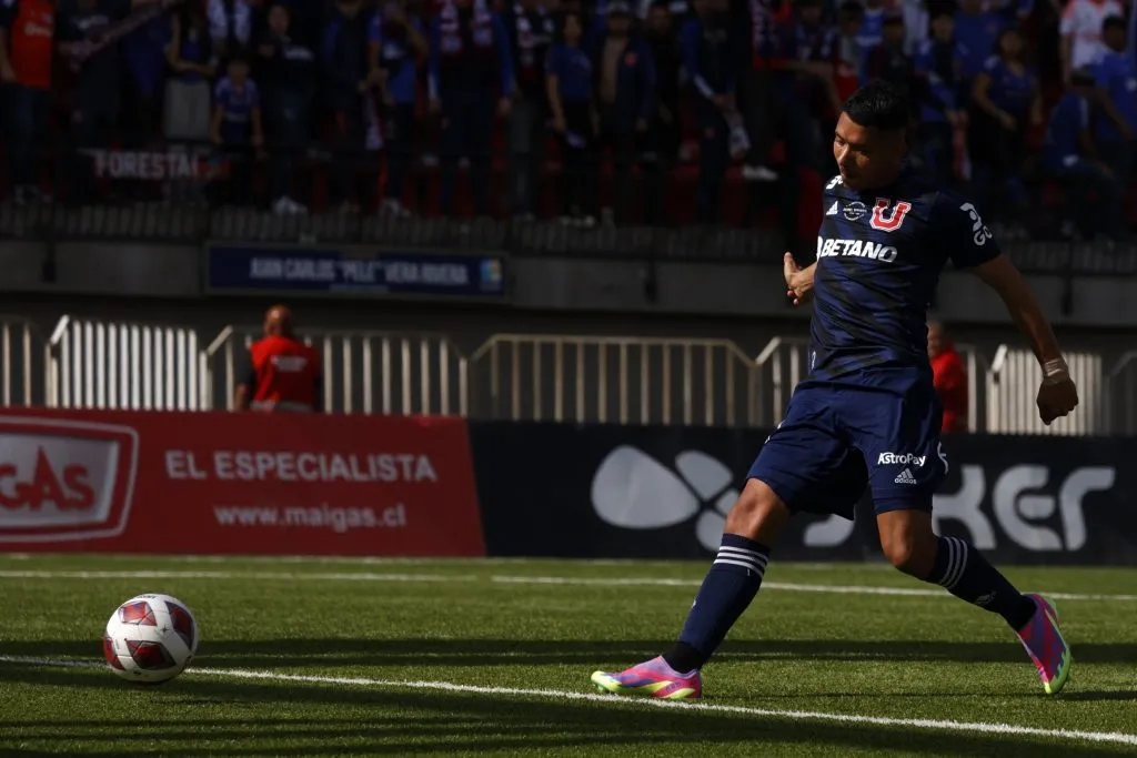 Chorri Palacios tuvo esta ocasión ante Magallanes. (Andrés Piña/Photosport).