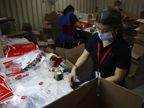 Conoce tres bonos para mujeres que entregan pagos mensuales